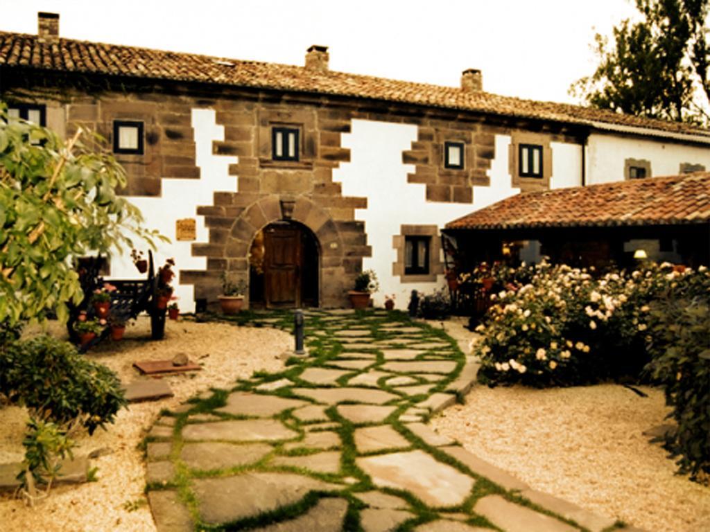 La Casa De Las Brujas Hotel Barrio  ภายนอก รูปภาพ