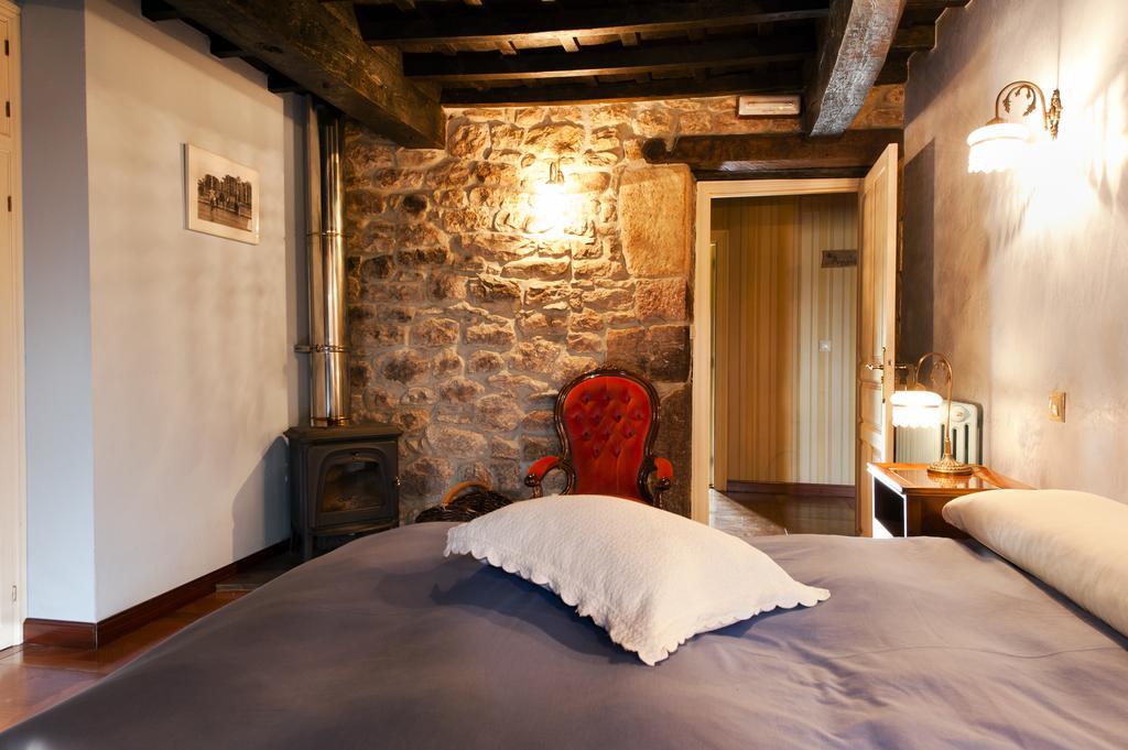 La Casa De Las Brujas Hotel Barrio  ภายนอก รูปภาพ