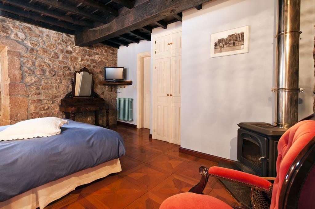 La Casa De Las Brujas Hotel Barrio  ภายนอก รูปภาพ